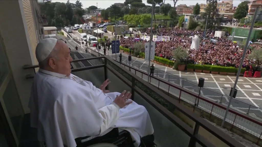 Crowds gathered outside the Gemelli hospital in Rome to see the Pope